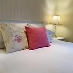 Bed & Breakfast Duinin House 3*
